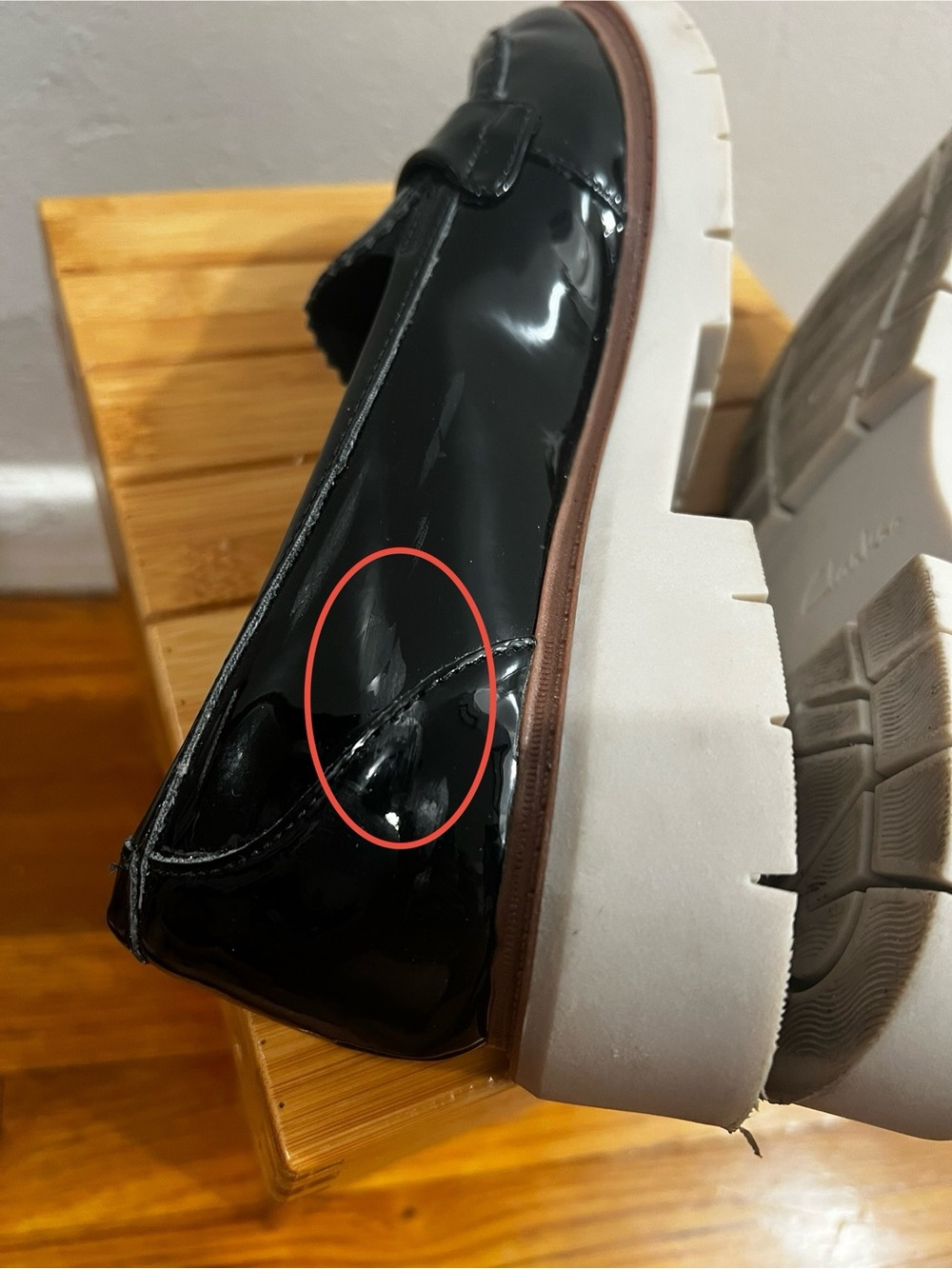 Clark’s Patent Leather Chunky Lug Sole Black Comfort Loafers 8 Preppy Academia - Picture 9 of 12